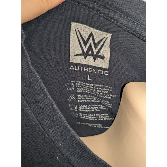 WWE Phenomenal AJ Styles T-shirt - Large - Picture 3 of 4